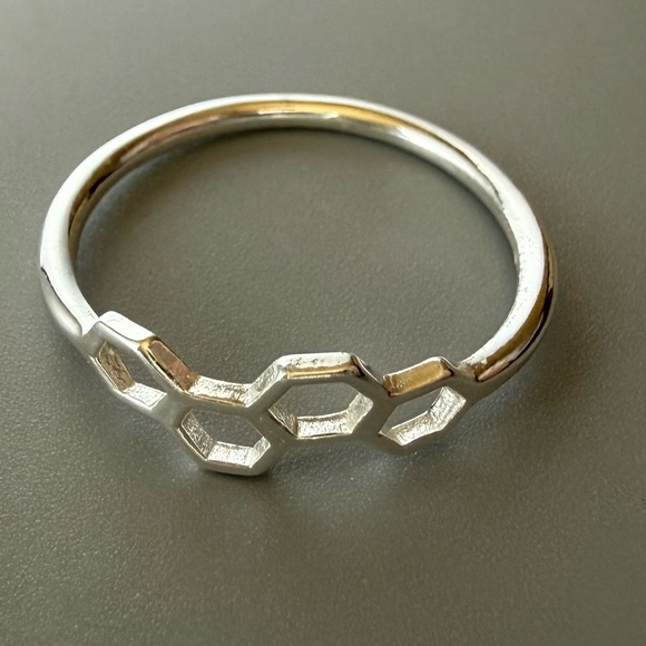 Sterling Silver Honey Comb Ring - Picture 6 of 11